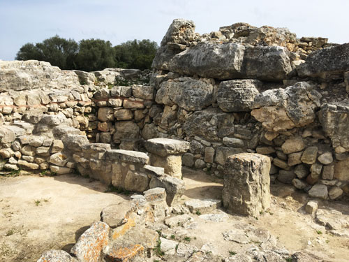 タライオット遺跡部屋